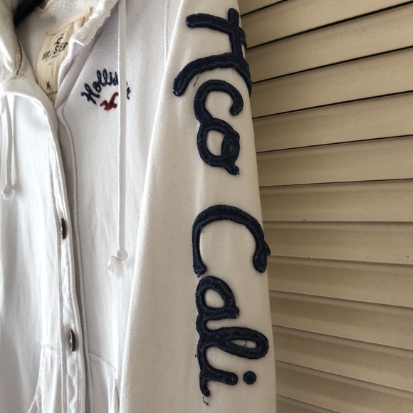 Hollister Button Up Hoodie - Picture 4 of 6